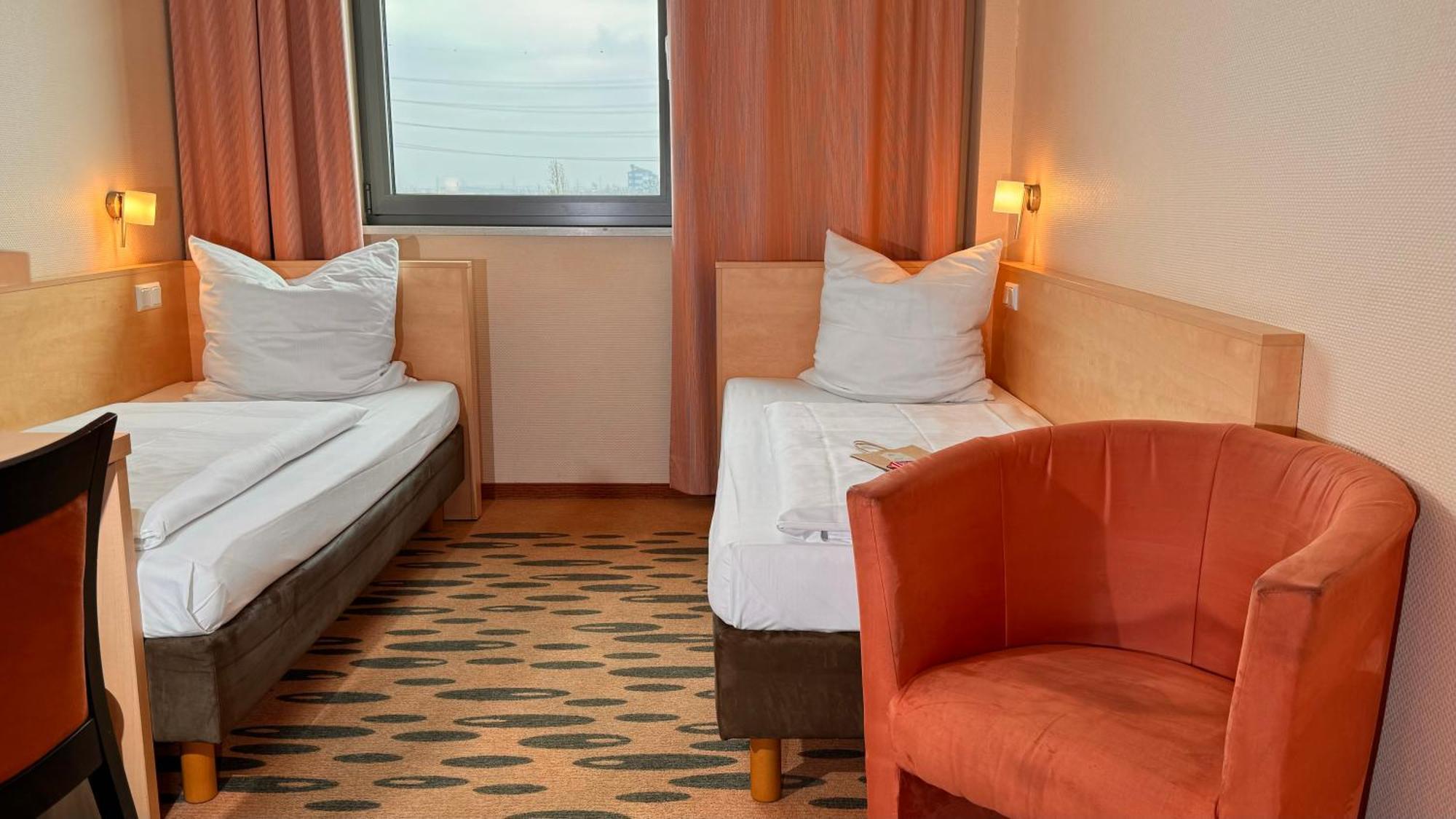 Hotel Rhein-Ruhr בוטרופ מראה חיצוני תמונה